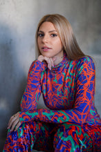 Load image into Gallery viewer, Maze | Turtle Neck Top