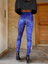 Load image into Gallery viewer, BLUCHA | High-Waist Leggings
